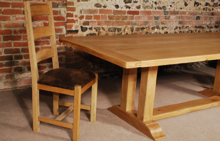 The Pillars Dining Table | The Oak and Pine Barn